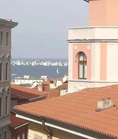 Galleria Sul Mare Apartment Trieste